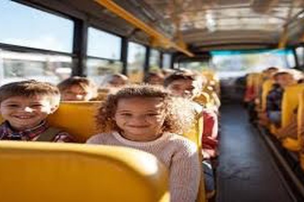 Как видео следит за поведением водителя и детей в реальном времени